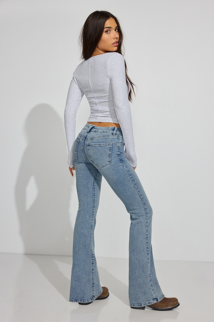Low Rise Flare Jeans Blue - Image 3