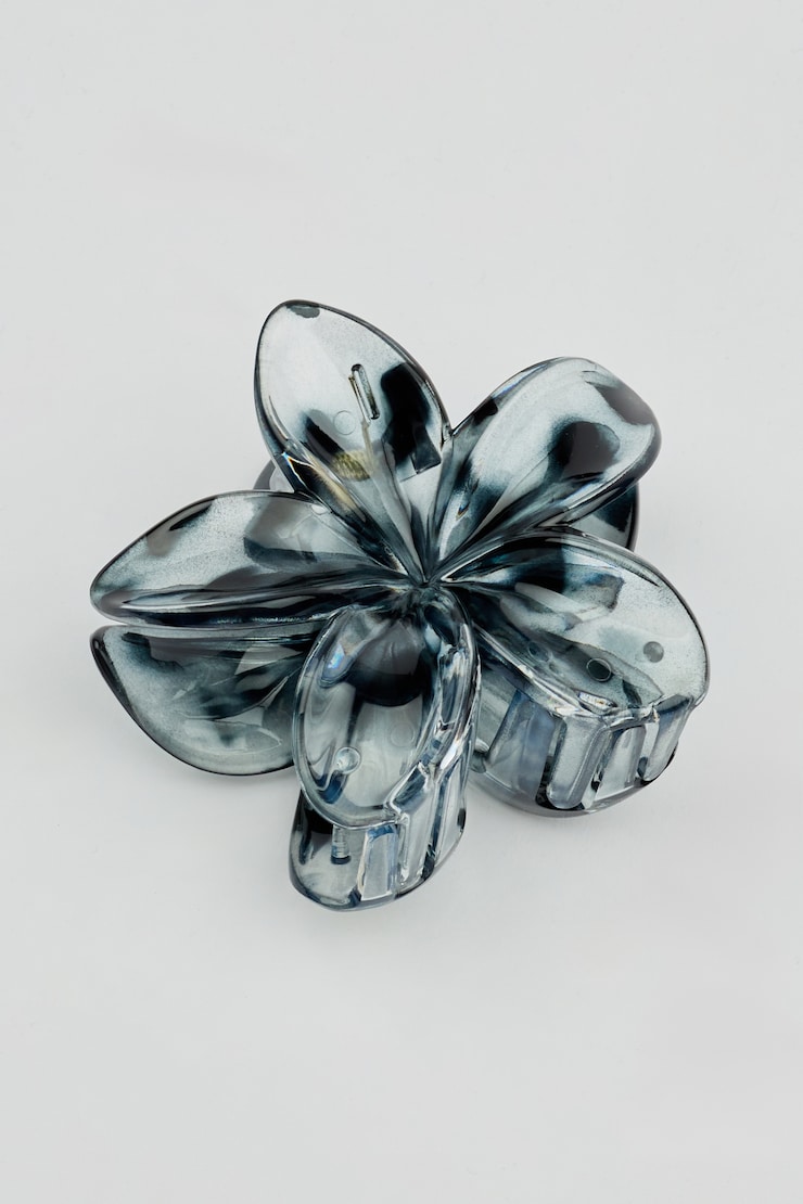 Flower Hair Claw Gray - Image 2
